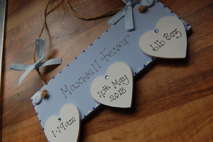 Handmade by Kirsty birth date plaque review