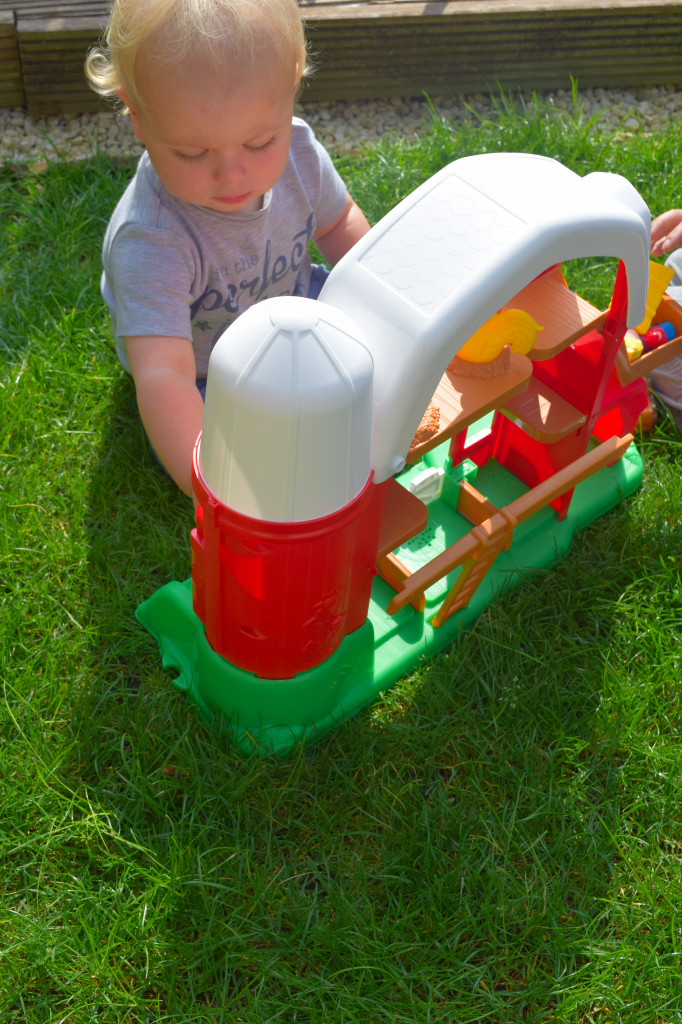 Fisher Price Little People Fun Sounds Farm review