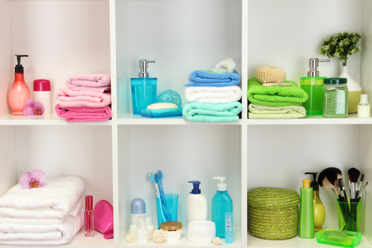 8 tips to keep your bathroom organised