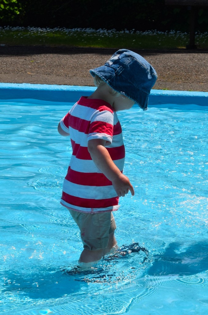 keeping children cool in summer