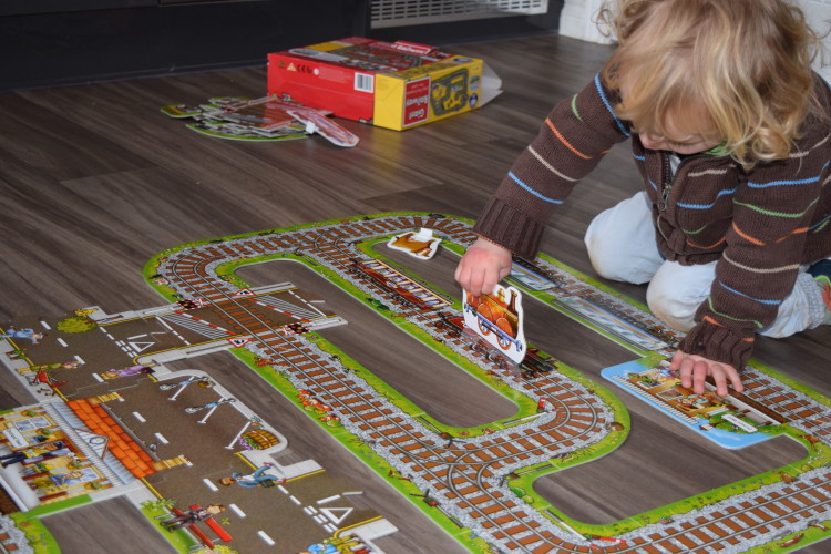 Review: Orchard Toys Giant Railway & Station