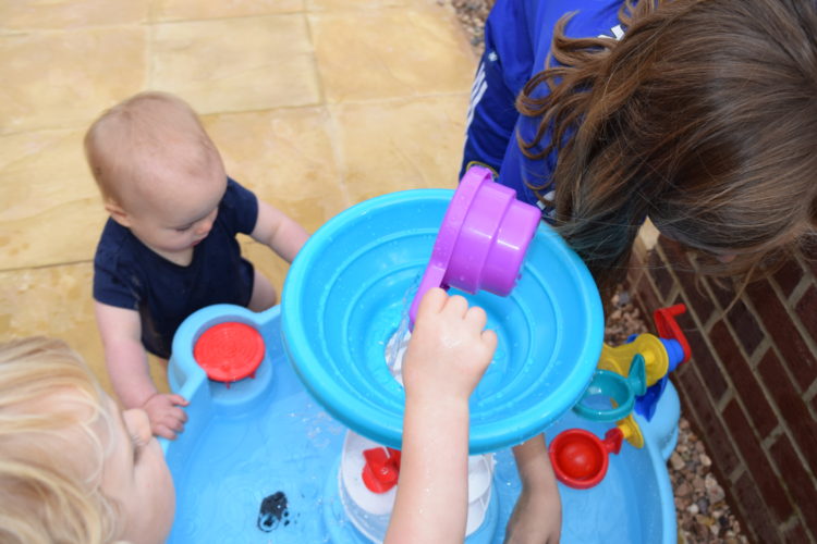 Little Tikes Spinning Seas water table