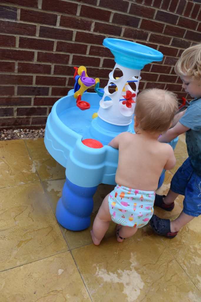 Little Tikes Spinning Seas water table