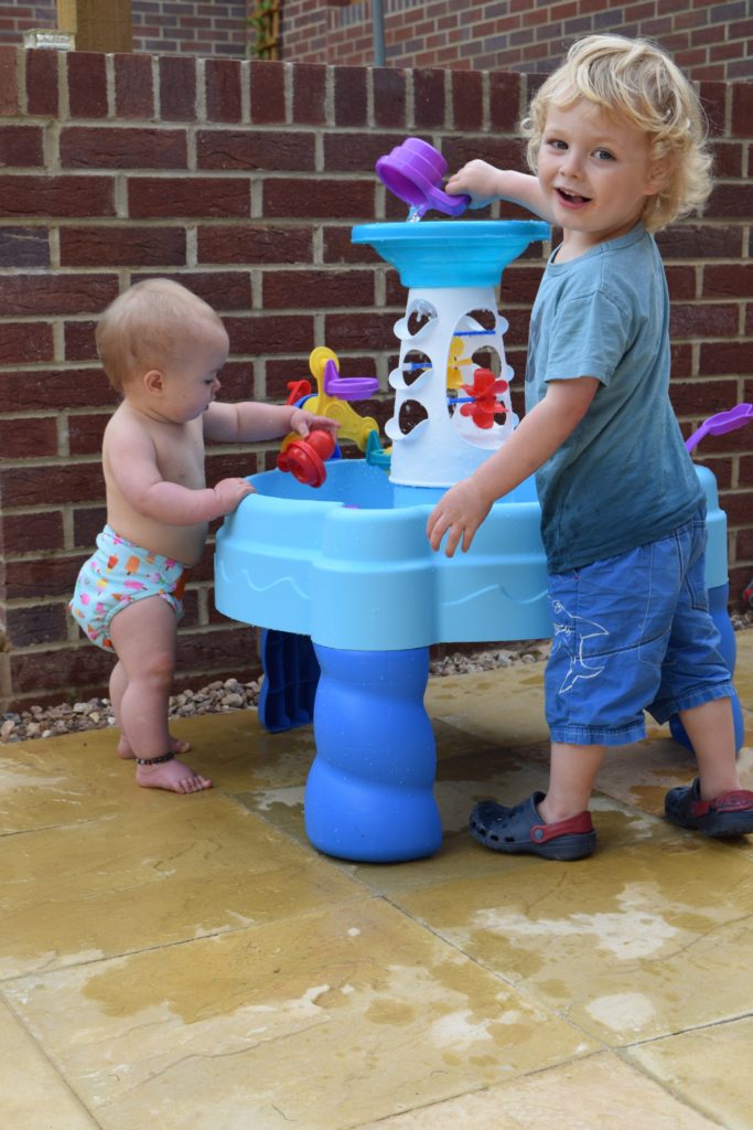 Little Tikes Spinning Seas water table