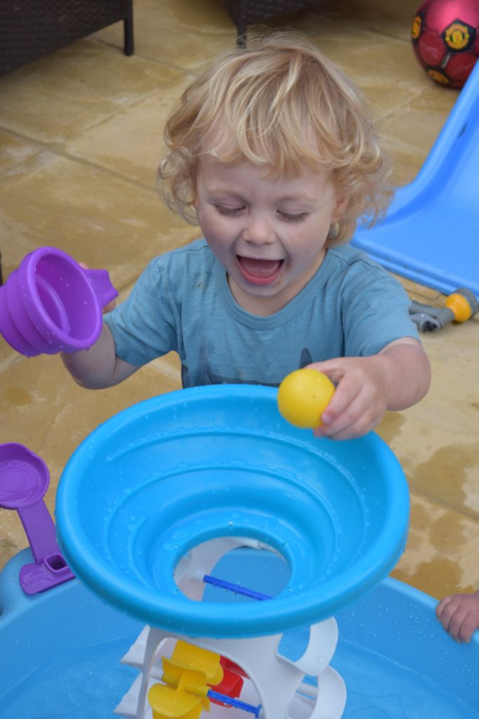 Little Tikes Spinning Seas water table