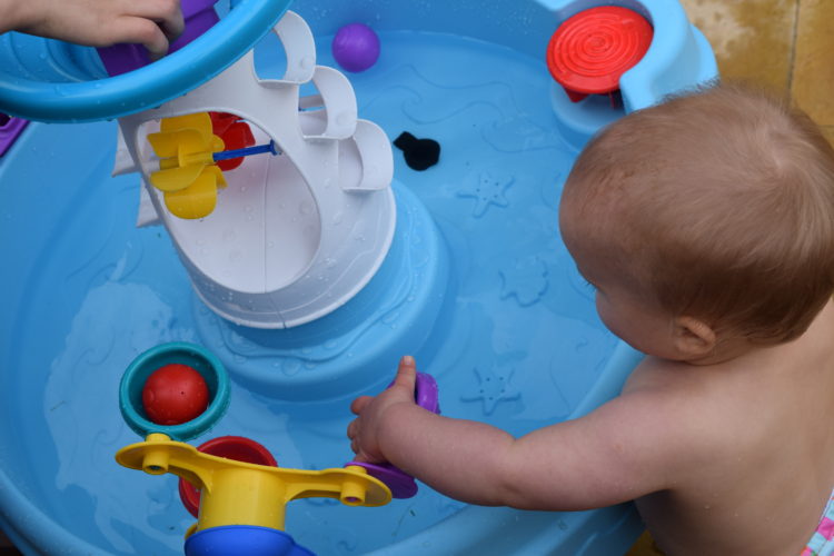 Little Tikes Spinning Seas water table