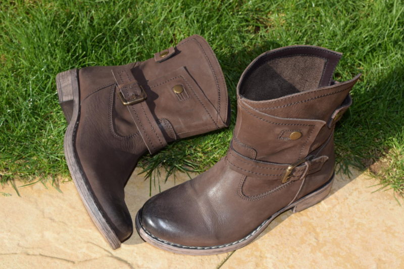 Brantano Lotus Lilian boots