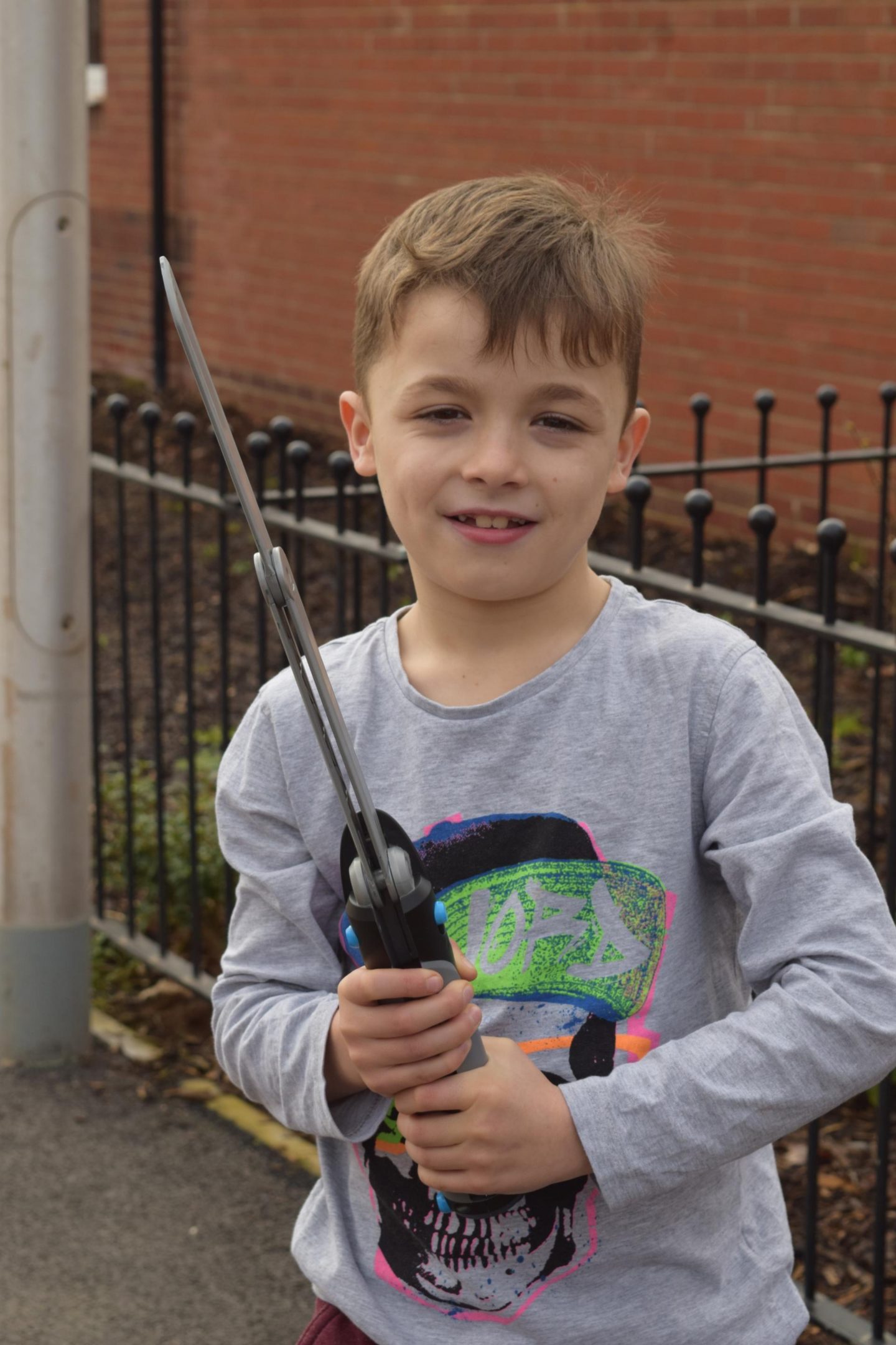 Review Spy Gear Wrist Blaster & Ninja Sword Family Fever