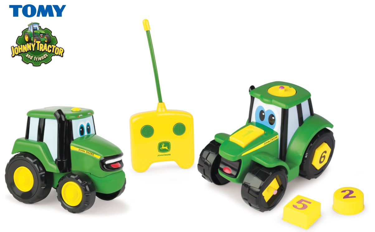 Giveaway | Win Tomy John Deere Johnny Tractor bundle