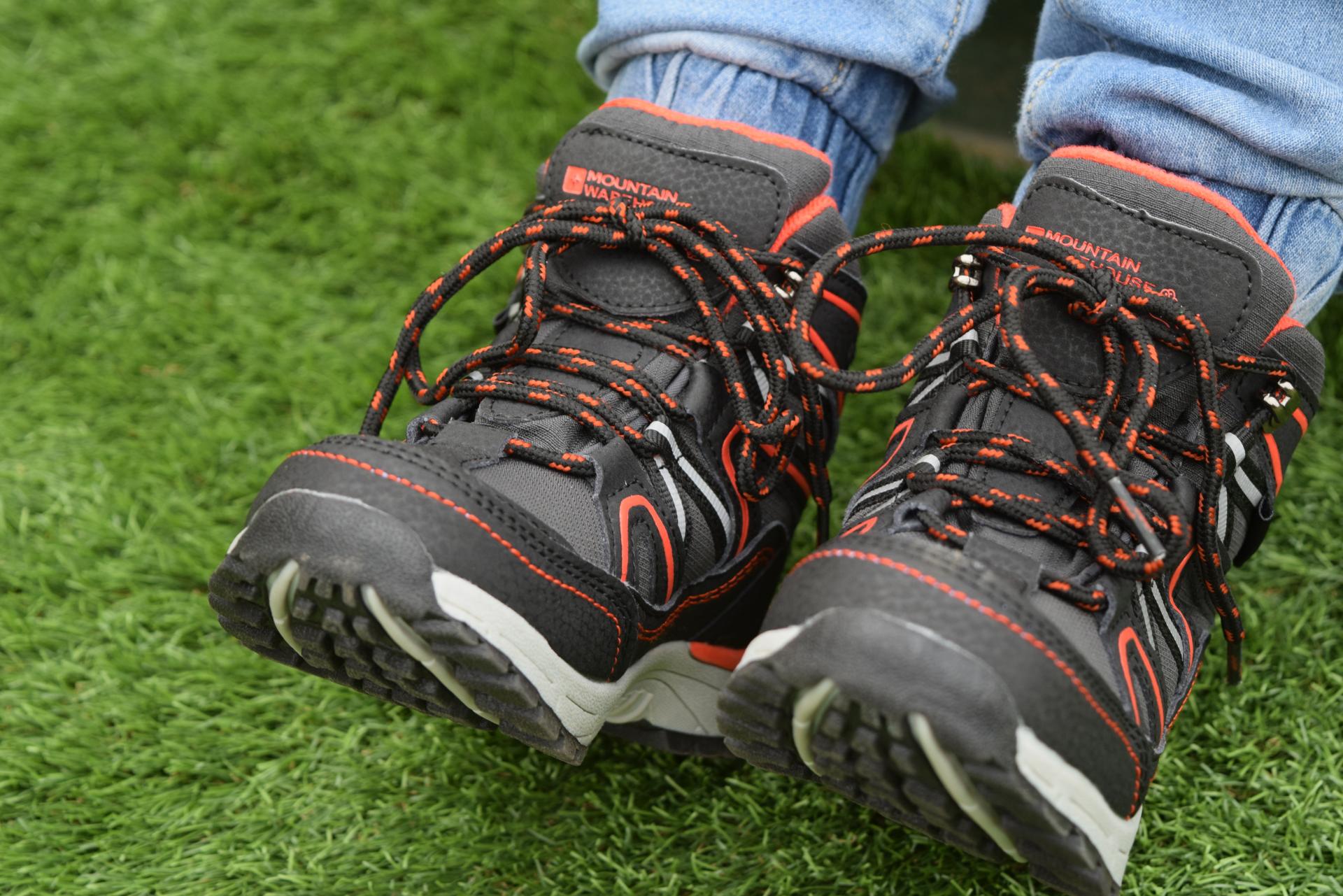 mountain warehouse hiking boots review