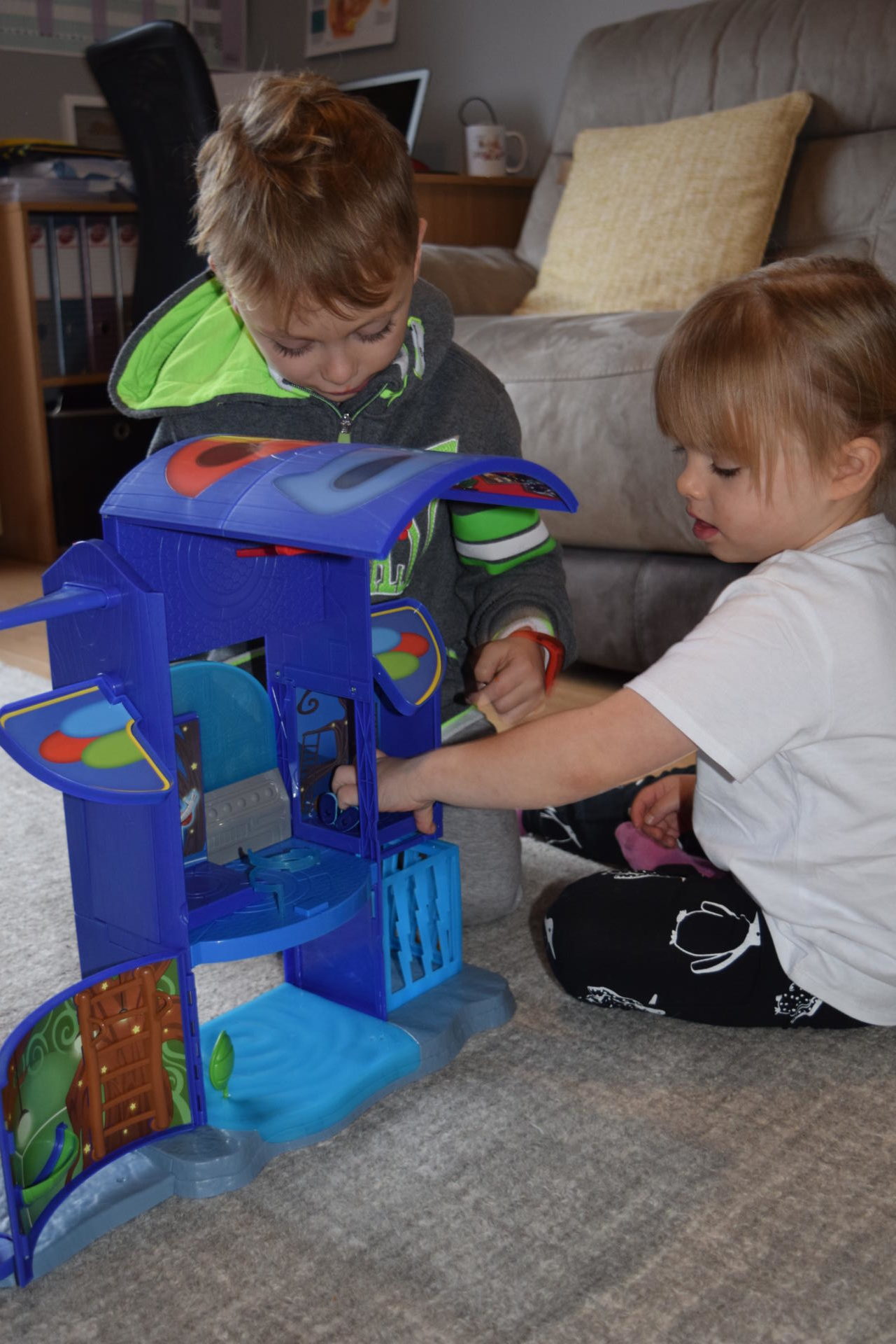 PJ Masks Mission Control HQ Playset Review - Twin Mummy and Daddy