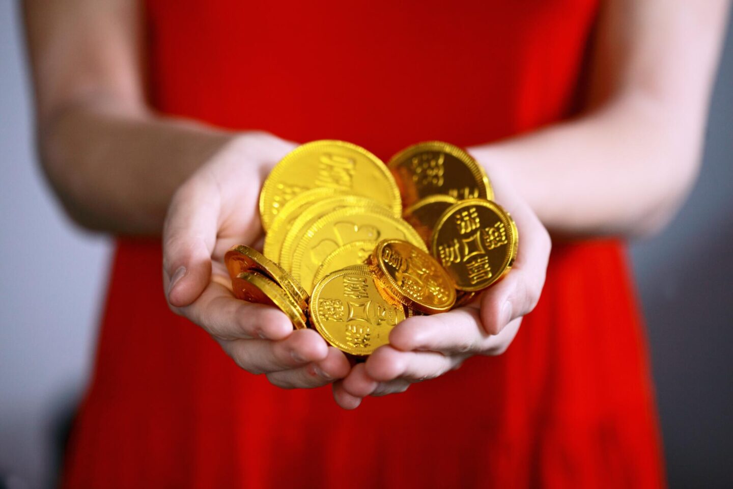 The best ways to save for your children’s future